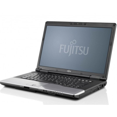 Fujitsu i7 5ème Génération, 8 Go RAM / 12 Go, 256 Go SSD / 512 Go SSD