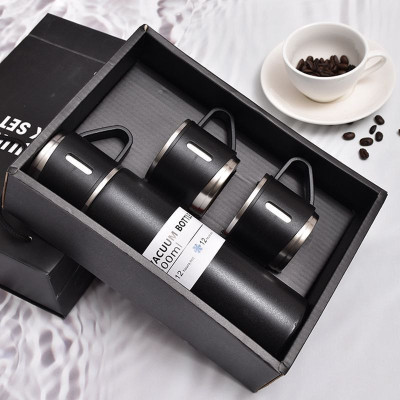 Le Thermos ultime pour conserver vos boissons chaudes - Avec 3 tasses de 500 ml incluses!