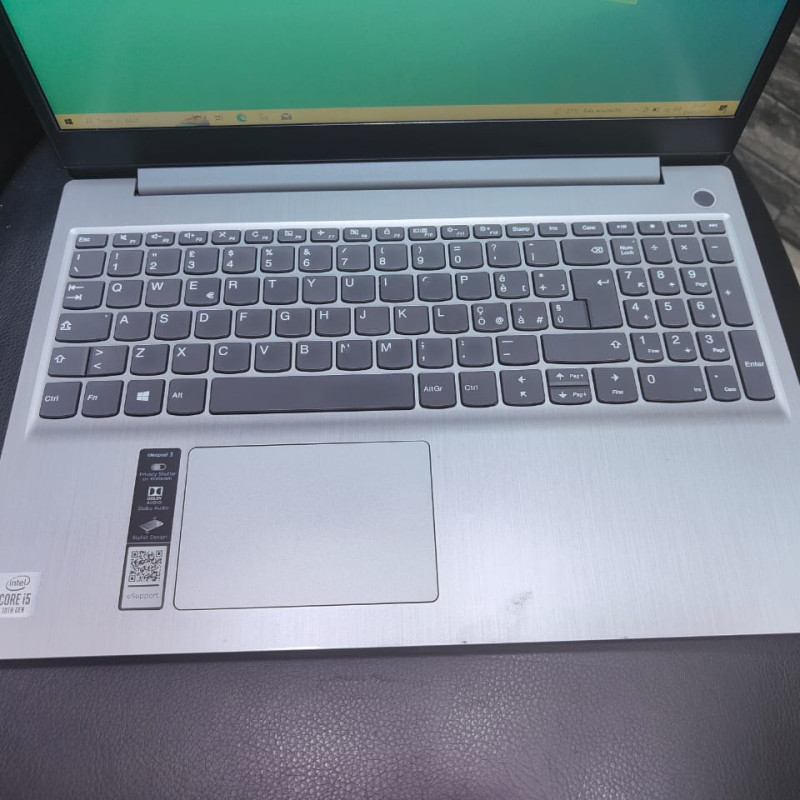 Lenovo Idea i5 10em 8ram 256ssd